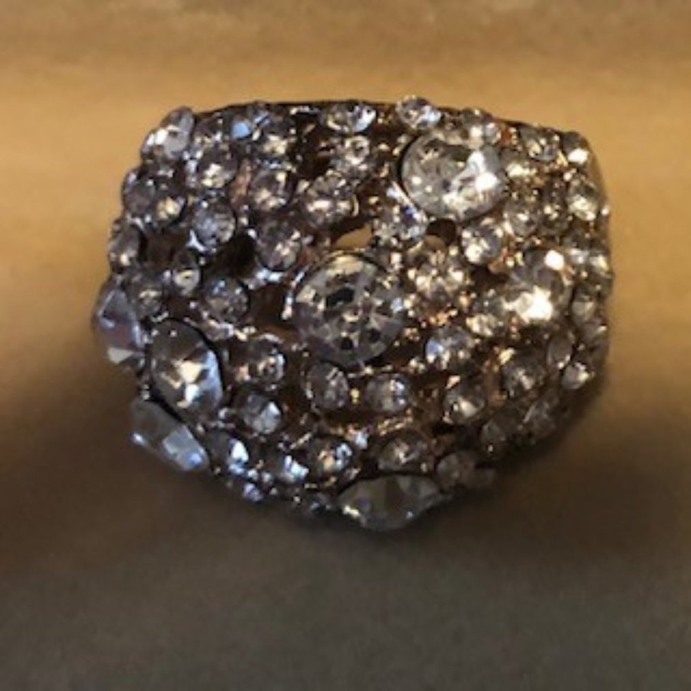 Fashion Rings. - Picture 2 of 4